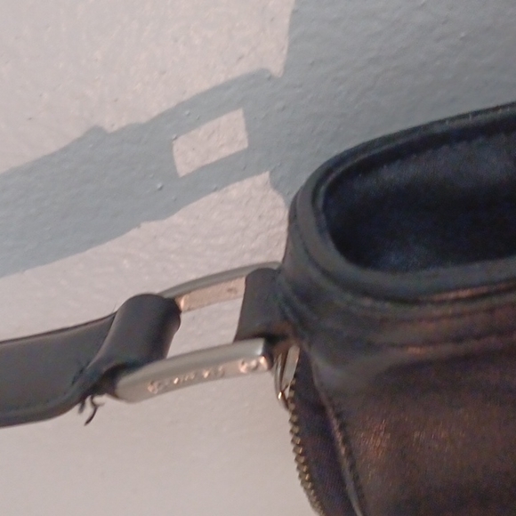 Vintage Black Coach Shoulder bag - Picture 5 of 16